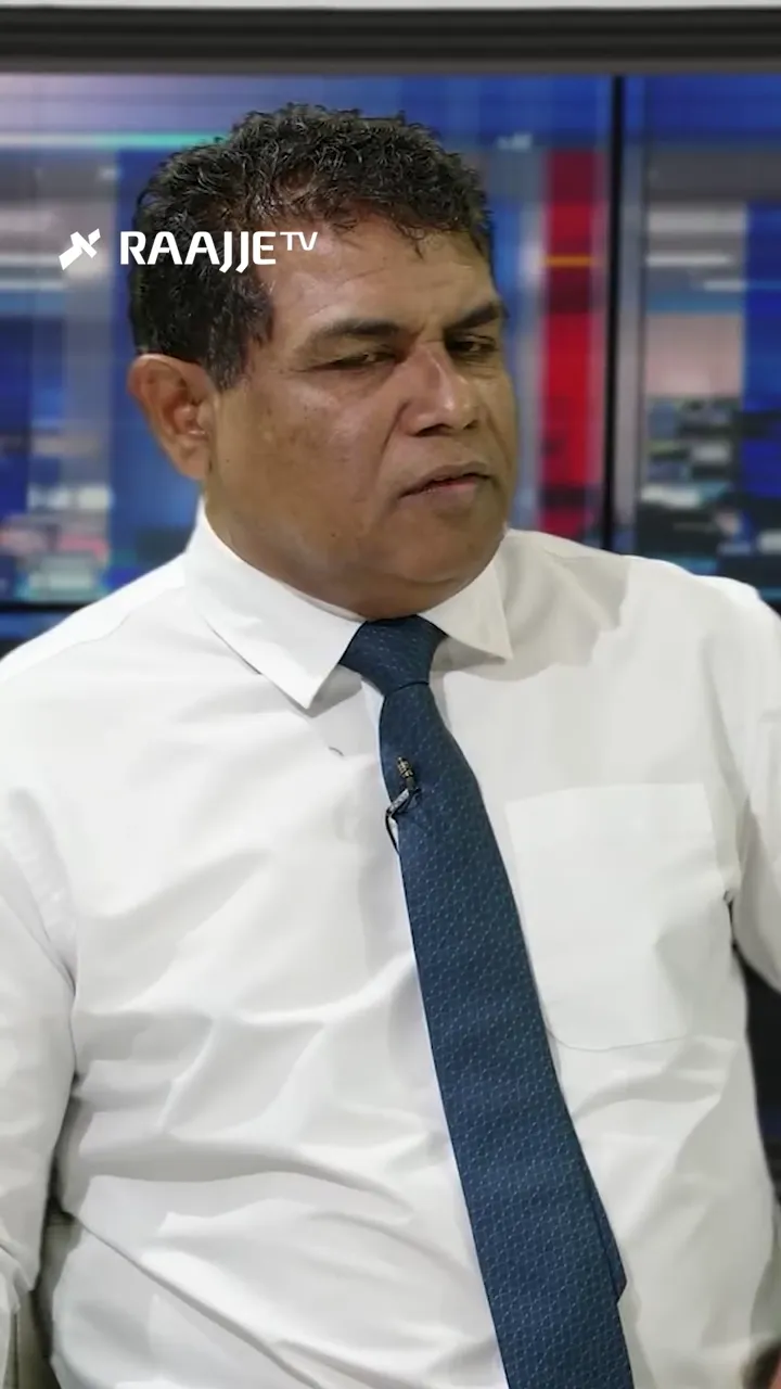 ރައީސް މުއިއްޒު އަތޮޅު ކައުންސިލްތައް އުވާލައްވައިފި، ކައުންސިލަރުންގެ އެލަވަންސް ކަނޑާލައްވައިފި، ދެން ކިހިނެއްތޯ ރަށަކަށް ދާނީ؟: ބޮންޑާ