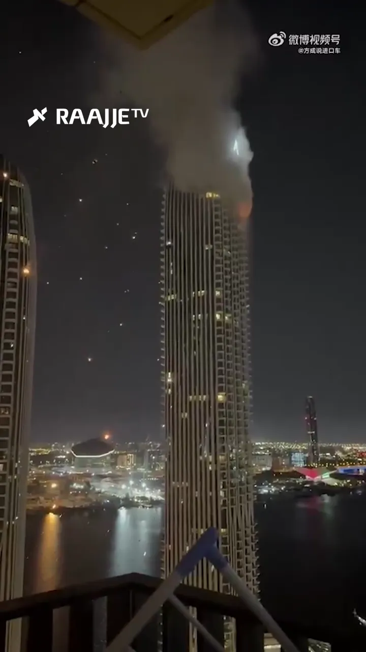 ދުބާއީގައި ހުރި ޓަވަރަކަށް ޑްރޯން ހަމަލާއެއް އަމާޒުވުމާ ގުޅިގެން، އެ އިމާރާތުގައި ބޮޑު އަލިފާނުގެ ހާދިސާއެއް ހިނގައިފި