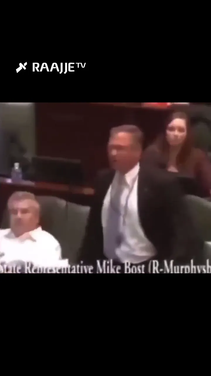 ޣައްޒާގައި ހިންގަމުންދާ އަމަލުތަކާ ދެކޮޅަށް އެމެރިކާގެ ހައުސް އޮފް ރެޕްރެޒެންޓޭޓިވްސްގެ މެންބަރު މައިކް ބޯސްޓް ވިދާޅުވީ، ފަލަސްތީނަށް ތާއީދުކުރުމަށްޓަކައި ހަމައެކަނި އިންސާނަކަށް ވުން ފުދޭ ކަމަށެވެ