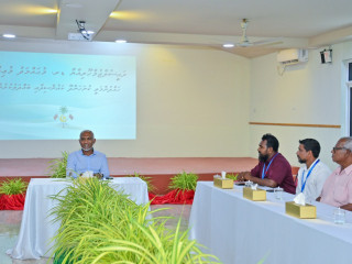 The president met Island Council and WDC members of L. Kunahandhoo Island on Friday