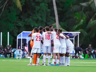 ސެންޓްރަލް ރީޖަންގެ ލީގުގައި ހުރާ އިން ކުޅުނު މެޗެއްގެ ތެރެއިން.
