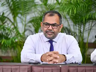 ފިނޭންސް މިނިސްޓަރު މޫސާ ޒަމީރު.