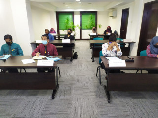 \"އިންޓްރޮޑަކްޓަރީ މީޑިއާ ޓްރޭނިންގ\" ޕްރޮގްރާމް