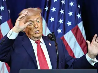 އެމެރިކާގެ ރައީސް ޑޮނަލްޑް ޓްރަމްޕް