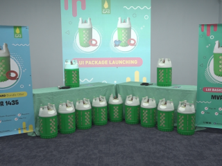 މޯލްޑިވް ގޭހުން ގެންނަ ގޭސް ތަކެއް.