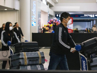 ވުހާން ލޮކްޑައުންކޮށްފައި އޮތްއޮތުން ނިމުމަކަށް އައުމާއެކު ފުރަތަމަ ދުވަހުވެސް 620,000 މީހުން އެކިތަންތަނަށް ދަތުރުކުރި