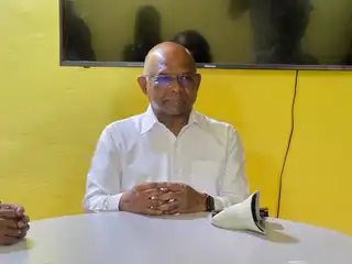 ދޮށީ އުމުރުގެ މީހުންނަށް ދޭ އިނާޔަތް ހުއްޓާލުމަށް، މިސަރުކާރުން ކުރަމުންދާ މަސައްކަތް ހުއްޓާލާ: އަބްދުﷲ ޝާހިދު