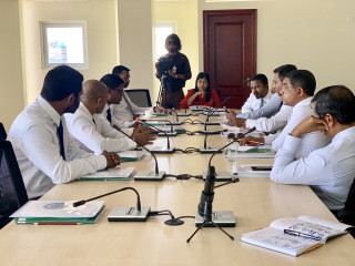 މިނިވަން މުއައްސަސާތަކުގެ ކޮމެޓީ