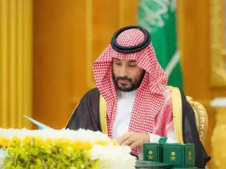 ވަލީ އަހުދު މުޙައްމަދު ރިޔާސަތު ބެލެހެއްޓެވި ސައުދީގެ ކެބިނެޓުން ވެސް ނިންމީ އީރާން ކުށްވެރި ކުރާ ކަމަށް، އެމެރިކާ އާއި އިޒްރޭލްގެ ވާހަކައެއް ނެތް