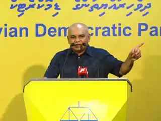 މާލޭ ސިޓީ ކައުންސިލް ގެ ޖަލްސާތަކުގެ ކޯރަމް ގެއްލުވާލަނީ މުއިއްޒު ގެ މޭޔަރކަމުގައި ހިންގާފައިވާ ވައްކަމުގެ މައްސަލަތައް ބަލާތީ ގަސްތުގައި: ބިގޭ