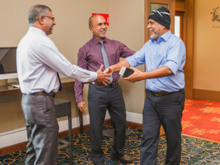 Planning Minister Mohamed Aslam welcomed by Islamic Ministry officials