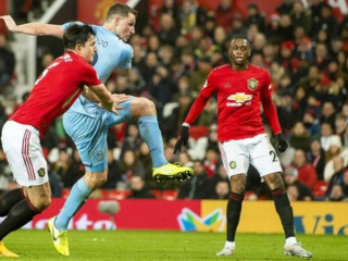 ޔުނައިޓެޑް އަދި ބާންލީ ބައްދަލުކުރި މެޗުގެ ތެރެއިން