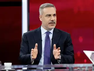 އީރާންގެ ވެރިކަން ބަދަލުކޮށް، ދާޚީލީ ހަނގުރާމަ ފެށުމަށް ކުރާ މަސައްކަތާ ދެކޮޅަށް ތުރުކީގެ ވަރުގަދަ އިންޒާރެއް