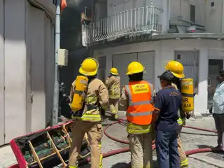 މާލޭގެ ގަލޮޅު މޯޗަރީ ކައިރި ހުރި ގުދަނެއްގައި ރޯވެ އަނދަނީ