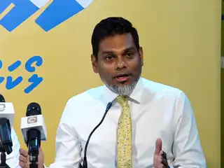 ތެލުގެ އަގުހެޔޮ ނުކޮށް ސަރުކާރުން މަޑުކުރަނީ ކައުންސިލް އިންތިހާބު ނިމެންދެން: އަމްރު