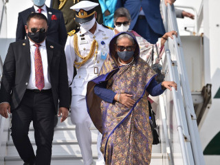Sheikh Hasina arrives in the Maldives