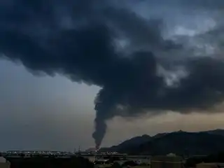 ޔޫއޭއީގެ ފުޖައިރާގެ ތެޔޮ ރައްކާކުރާ މަރުކަޒުތަކުގައި ހިނގި އަލިފާނުގެ ހާދިސާ އަކީ އެމެރިކާގެ ނުރައްކާތެރި އަމަލުތަކުގެ ނަތީޖާ: އީރާން
