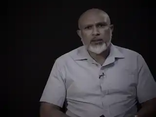 ތިނަދޫ ސިޓީގެ ތަރައްގީ އެކުއެކީގައި ހުއްޓިފައި، އެއަރޕޯޓުގެ މަޝްރޫއު ވެސް 3 ފަހަރަށް ވަނީ ބަދަލުކޮށްފައި: ކުރީގެ މެންބަރު ސަނީފް 