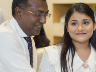 ޑީއާރުޕީގެ އެސްޖީ އާމިނަތު ޖާބިރާއި ބައްޕާފުޅު އަދި ޑީއާރުޕީގެ ލީޑަރު އަބްދުﷲ ޖާބިރު