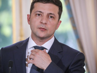 ޔޫކްރެއިން އަކީ ކޮރަޕްޓް ގައުމެއްކަމަށް ޓްރަމްޕް ވިދާޅުވާ ވިދާޅުވުން ޔޫކްރެއިންގެ ރައީސް ޒެލެންސްކީ ދޮގުކުރައްވައިފި