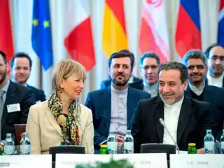 މުޒާހަރާތައް ކޮންޓްރޯލު ކުރަން ބާރުގެ ބޭނުން ކުރާތީ އީރާނަށް އިތުރު ދަތިކުރުމުގެ ފިޔަވަޅު ޔޫރަޕިއަން ޔޫނިއަން އިން އަޅަނީ