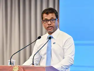 މިނިސްޓަރ ނާޒިމް ނޫސްވެރިންގެ ބައްދަލުވުމެއްގައި ވާހަކަދައްކަވަނީ