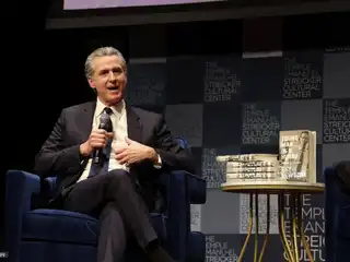 ރިޔާސީ ރޭހުގައި ވާދަ ކުރާނެ ކަމުގެ އަޑުތައް ފެތުރިފައި ވަނިކޮށް، ނިއުސަމްއާ ގުޅޭ ފޮތެއް ނެރުއްވައިފި 