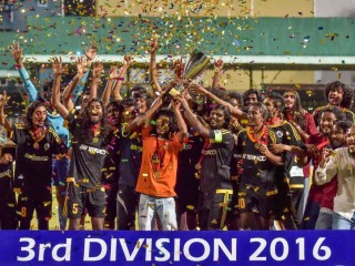 ސަތޭކަ ޕަސެންޓް ރެކޯޑަކާއެކު ވީކޭއިން ތިންވަނަ ޑިވިޝަނުގެ ތަށި އުފުލާލައިފި 