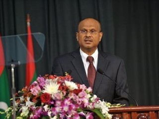 ޤާނޫނުއަސާސީއަށް ބަދަލު ގެނެސްފައިވަނީ ބޭރުގެ ފަރާތްތަކަށް ރާއްޖޭގެ ބިން މިލްކު ކުރެވޭ ގޮތަށް:ޝިހާބު