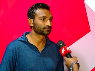 ވޮލީބޯލް ކޯޗިން ކޭމްޕެއް ހިންގުމަށް ޗިޗޫ ސިންގަޕޫރަށް (2 ޖެނުއަރީ)