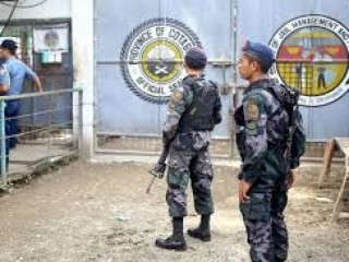 ފިލިޕީންސްގެ ޖަލެއް ފަޅާލައި 150 އެއްހާ ގައިދީން ފިލައިފި