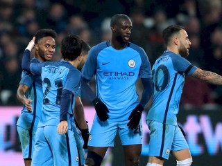 މެންޗެސްޓާ ސިޓީގެ ބައެއް ކުޅުންތެރިން - މިއީ އެ ޓީމުގެ ތާރީހުގައި ލިބުނު އެންމެ ބޮޑު އާމްދަނީގެ އަދަދު 