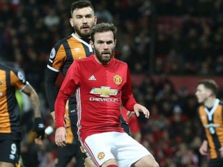 ހަލް ސީޓީ އަތުން ޔުނައިޓެޑް މޮޅުވެއްޖެ