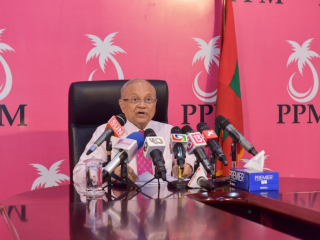 ހާޑް ޑިސްކްގެ މައްސަލައިގައި ފުލުހުން ރައީސް މައުމޫނާ ސުވާލުކޮށްފި