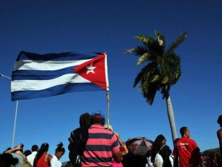 ކިއުބާގެ ރައްޔިތުންނަށް ވިސާއާ ނުލައި އެމެރިކާގައި ތިބެވޭ ތިބުން ނިމުމަކަށް 