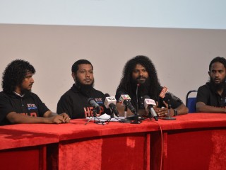 ސީރިއާއަށް އެހީވުމަށް ކެމްޕޭނެއް ފަށައިފި