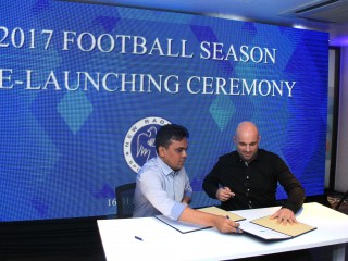 ނިއުގެ ފުޓުބޯޅަ ސީޒަން އިފްތިތާހުކޮށް އާ ކޯޗާއެކު އެއްބަސްވުމުގައި ސޮއިކޮށްފި