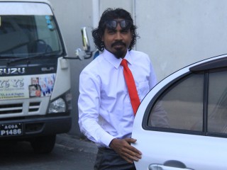 ގާޒީ ސަލާމުގައި ހުންނެވުމުން ޒަރީރަށް ހުކުމް ކުރުން ފަސްކޮށްފި