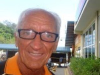 ޕާސްޕޯޓު ނެތި ރާއްޖޭގައި އުޅެމުންދާކަމަށް ބުނެ، އެމެރިކާގެ ރައްޔިތަކު ހުޅުމާލެއިން ހައްޔަރުކޮށްފި 