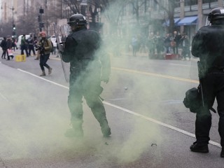 ޓްރަމްޕާއި ދެކޮޅަށް ނިއުޔޯކްގެ ކޯޓަކުން ހުކުމްކޮށްފި