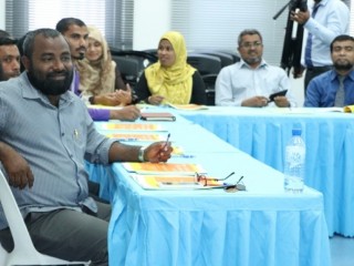 އަރަބި އިސްލާމީ ތައުލީމް އުނގަންނައިދޭ މުދައްރިސުންނަށް މަސައްކަތު ބައްދަލުވުމެއް ފަށައިފި