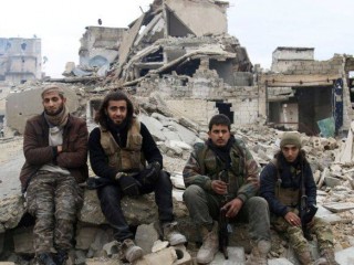 ސީރިއާގެ ހަނގުރާމައަށް ސުލްހަ ގެނައުމަށް މަޝްވަރާތައް ބާއްވަނީ 