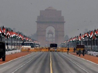 އިންޑިއާގެ ޖުމްހޫރީ ދުވަސް ކުލަގަދަ ގޮތެއްގައި ފާހަގަކުރަނީ