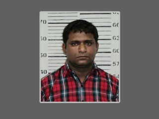 ހުށަހެޅިފައިވާ މައްސަލަތަކަކާ ގުޅިގެން މީހަކު ހައްޔަރު ކޮށްގެން ކޯޓަށް ހާޒިރު ކުރުމަށް އެމީހާ ހޯދަނީ