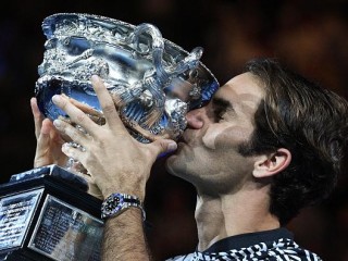 އޮސްޓްރޭލިއަން އޯޕަން: ނަޑާލް ބަލިކޮށް 18 ވަނަ ގްރޭންޑް ސްލޭމް ފެޑެރާ އުފުލާލައިފި