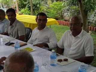 މޯލްޑިވްސް ޔުނައިޓެޑްގެ ކެބިނެޓާ ރައީސް ނަޝީދު ބައްދަލުކުރައްވަނީ 