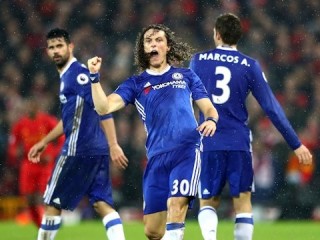 ޕްރިމިއާ ލީގު: ޗެލްސީ އާއި ލިވަޕޫލްގެ ކުރިމަތިލުން އެއްވަރުވިއިރު، އާސެނަލުން ފުރުސަތު ނަގާލައިފި