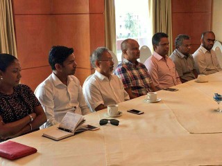 ރިޔާސީ ކެންޑިޑޭޓް ކަމަށް ރައީސް ނަޝީދު ކުރިމަތިލެއްވުމަށް ގައުމީ މަޖިލީހުން ލަފާދީފި