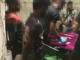 ކުޅުދުއްފުށިގައި ޖުވާ ކުޅެންތިބި ބަޔަކު ހައްޔަރު ކޮށްފި