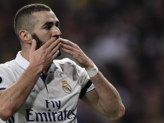 ބެންޒެމާ އަށް ރެއާލް އިން އާ އެއްބަސްވުމެއް ހުށަހަޅައިފި